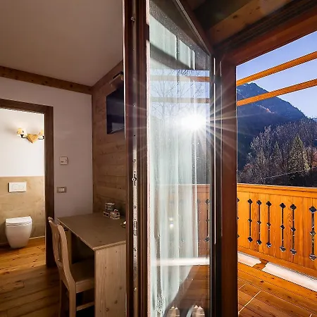 Mirtillo Alpino Bed and Breakfast 3*