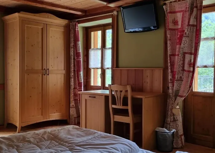 Mirtillo Alpino Bed & Breakfast 3*