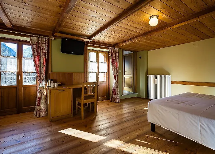 Mirtillo Alpino Bed & Breakfast 3*